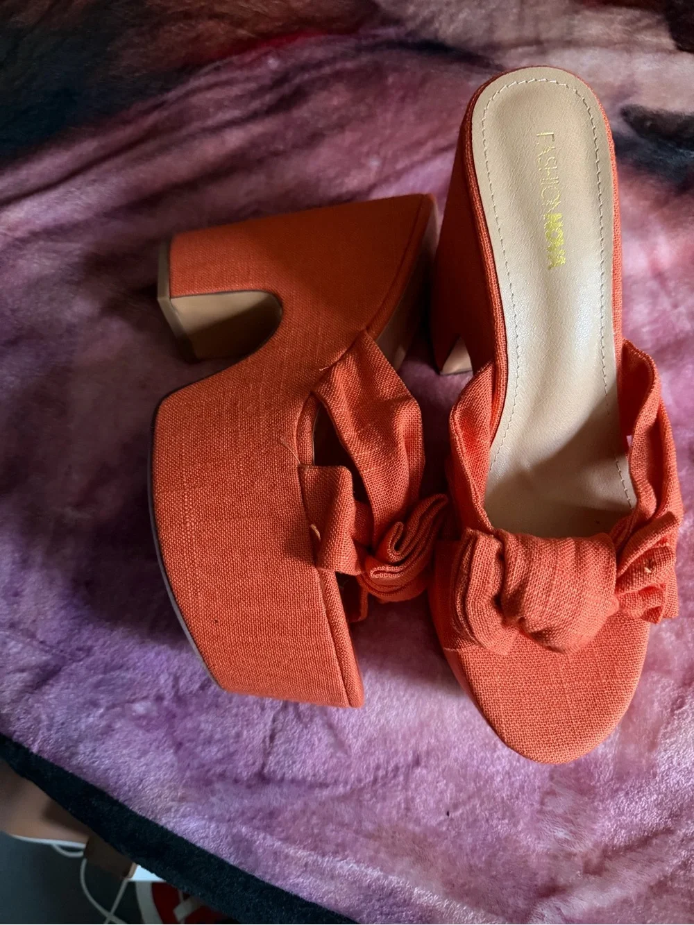 Fashion Nova Orange Knot-Front Platform Slide Sandals